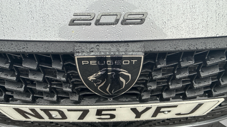 Peugeot 208 1.2 PureTech 100 Style 5dr Petrol Hatchback